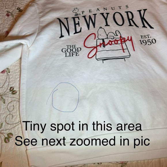 Peanuts Ivory Sweatshirt with Snoopy on doghouse and New York Stitched on Sz XL - Picture 12 of 13